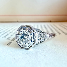Load image into Gallery viewer, 18K Art Deco Diamond Ring
