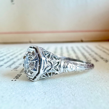 Load image into Gallery viewer, 18K Art Deco Diamond Ring