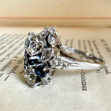 Load image into Gallery viewer, Diamond &amp; Sapphire Cluster RIng