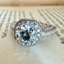 Load image into Gallery viewer, 18K White Gold 1.31ct Diamond Ring