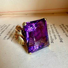 Load image into Gallery viewer, 18K Amethyst Cocktail Ring