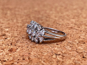 14k White Gold Diamond Cluster Ring