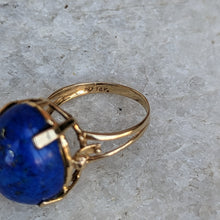 Load image into Gallery viewer, 14k Yellow Gold Lapis Cabochon Ring