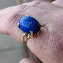 Load image into Gallery viewer, 14k Yellow Gold Lapis Cabochon Ring
